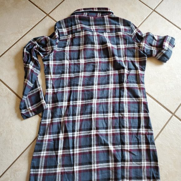 Simply Noelle - Picture 3 of 7